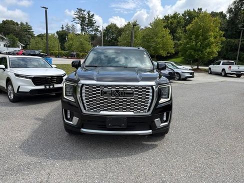 Used 2023 GMC Yukon XL Denali AWD/4WD image 14