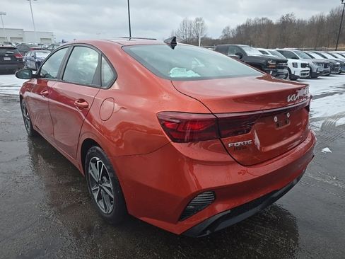 Used 2023 Kia Forte LXS w/ LXS Technology Package image 5