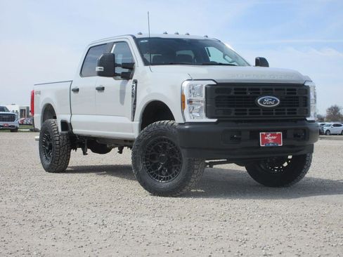 New 2026 Ford F250 XL w/ XL Off-Road Package image 28