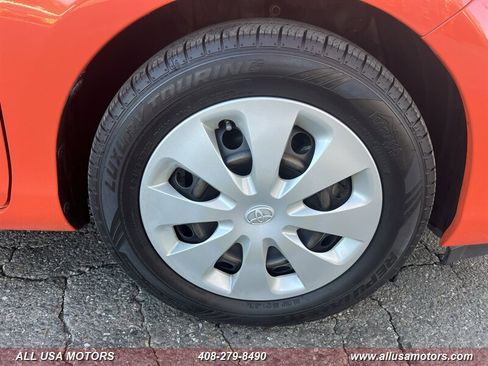 Used 2012 Toyota Prius C One image 13