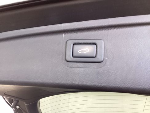 Used 2018 Subaru Outback 2.5i Limited AWD/4WD image 34