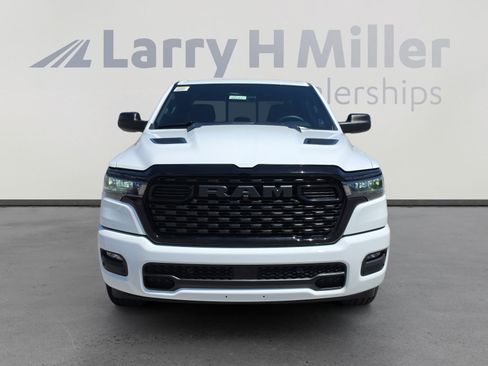 New 2026 RAM 1500 Express AWD/4WD image 8