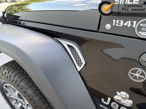 Certified 2025 Jeep Wrangler Sport AWD/4WD image 21