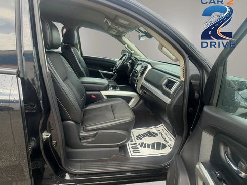 Used 2019 Nissan Titan PRO-4X w/ Pro-4x Utility Package AWD/4WD image 11