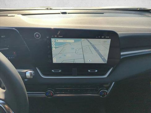 New 2026 Chevrolet Equinox LT w/ Convenience Package II image 12