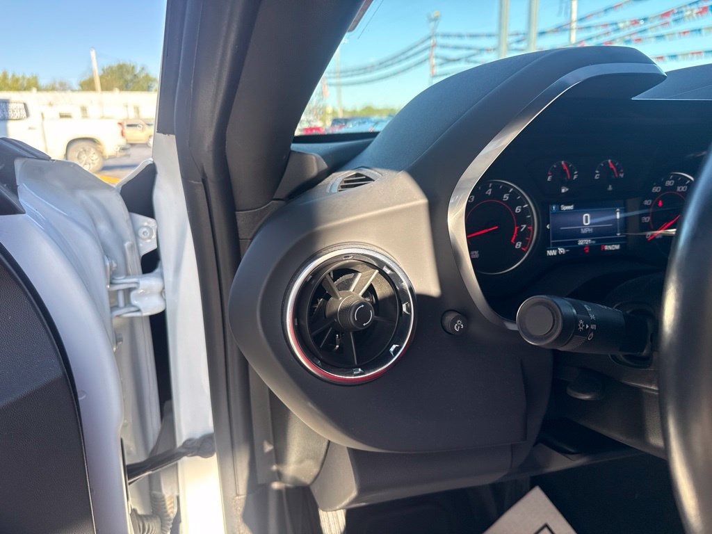 Used 2023 Chevrolet Camaro LT RWD image 16