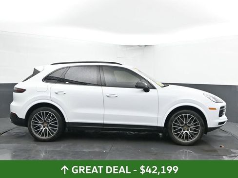 Used 2022 Porsche Cayenne image 13