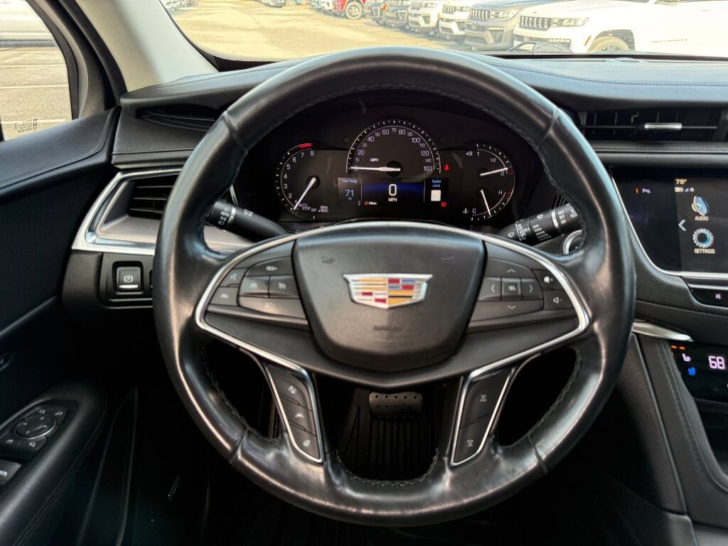 Used 2019 Cadillac XT5 Premium Luxury AWD/4WD image 14
