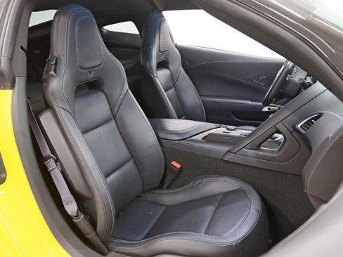 Used 2015 Chevrolet Corvette Z06 w/ 2LZ Preferred Equipment Group image 25
