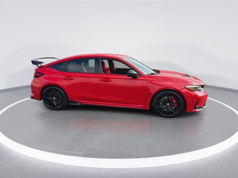 Used 2025 Honda Civic Type R image 9
