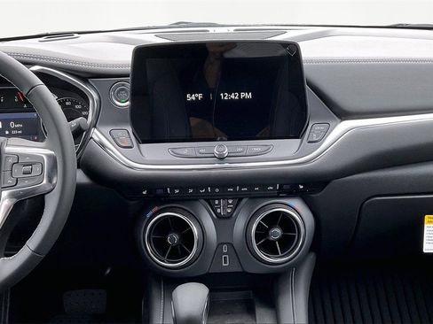 New 2026 Chevrolet Blazer LT w/ Sound & Technology Package image 7