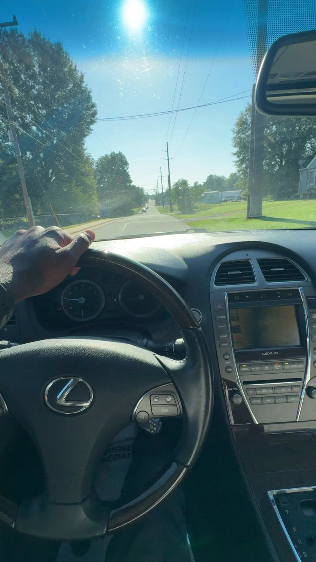 Used 2011 Lexus ES 350 w/ Preferred Accessory Package FWD image 40