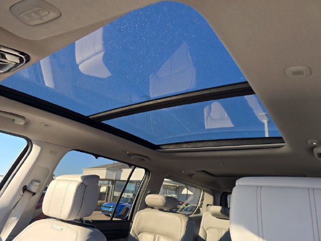 Used 2022 Jeep Grand Wagoneer Series I AWD/4WD image 6