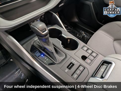 Used 2023 Toyota Highlander LE image 19