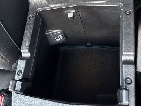 Used 2021 Jeep Wrangler Unlimited Sahara image 31