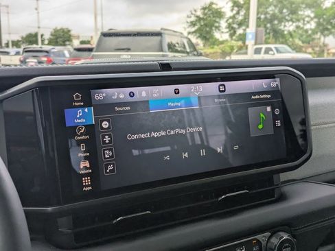 Used 2024 Jeep Wrangler Sahara AWD/4WD image 10