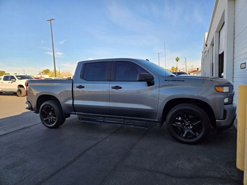 Used 2021 Chevrolet Silverado 1500 Custom w/ LPO, Blackout Package image 4