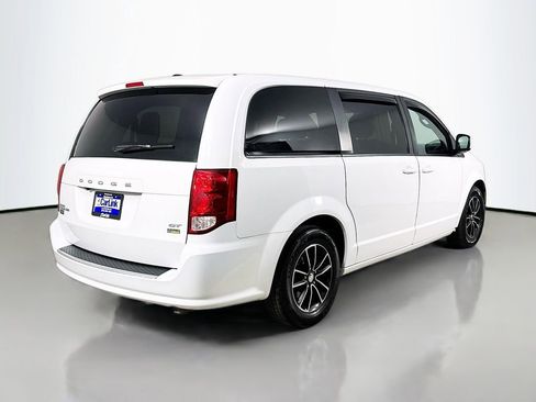 Used 2018 Dodge Grand Caravan GT FWD image 8