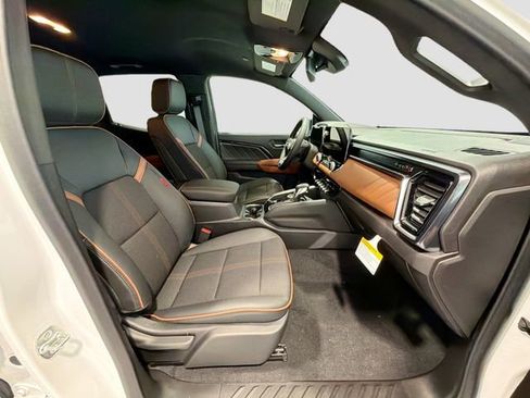 New 2026 GMC Canyon AT4 image 23