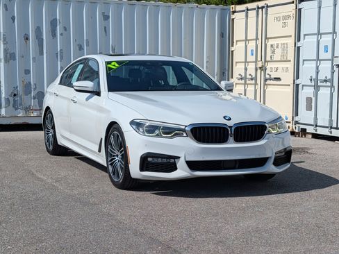 Used 2017 BMW 530i RWD image 1