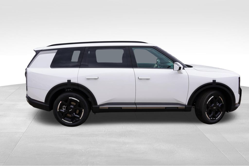 Certified 2027 Kia Telluride EX w/ Towing Package AWD/4WD image 2