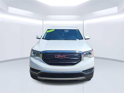 Used 2018 GMC Acadia SLE FWD image 2