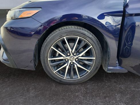 Used 2021 Toyota Camry SE image 15