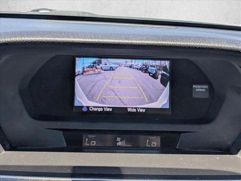 Used 2014 Acura ILX w/ Premium Package FWD image 15