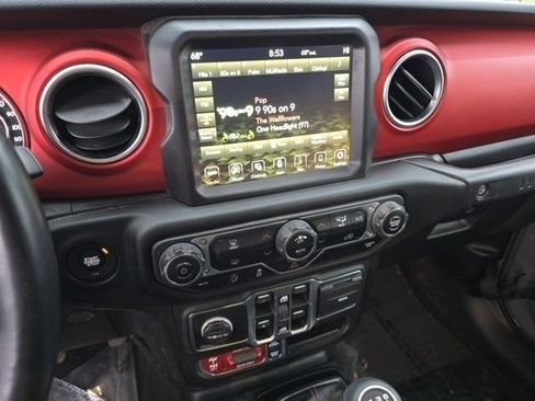 Used 2021 Jeep Wrangler Unlimited Rubicon image 39