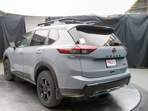 New 2026 Nissan Rogue SV image 10