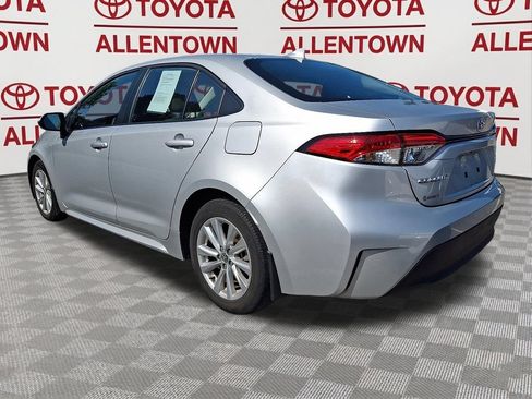Used 2023 Toyota Corolla LE w/ LE Convenience Package FWD image 6