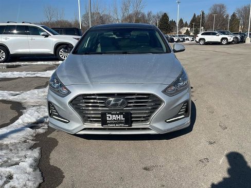 Used 2019 Hyundai Sonata Limited image 2
