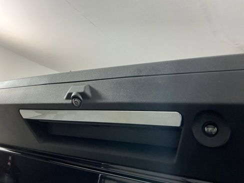 Used 2020 Ford F350 Limited image 9