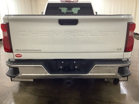 Used 2025 Chevrolet Silverado 3500 LT w/ Safety Package AWD/4WD image 6