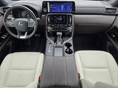 Used 2023 Lexus LX 600 4WD w/ Appearance Package image 26