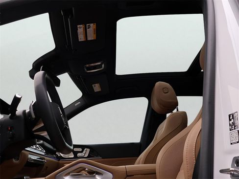 Certified 2025 Mercedes-Benz GLS 580 4MATIC image 41