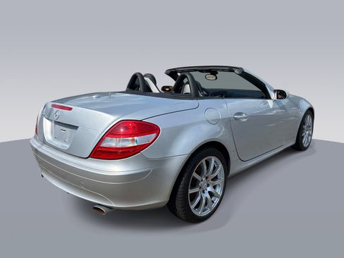 Used 2007 Mercedes-Benz SLK 350 image 7