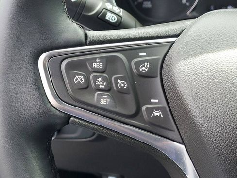 Used 2024 Chevrolet Equinox LT FWD image 9