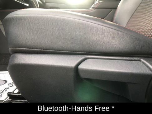 Certified 2025 Nissan Kicks SR image 15