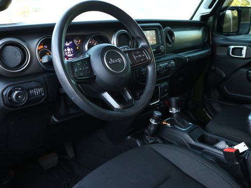 Used 2021 Jeep Wrangler Unlimited Sport image 3