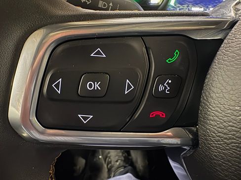 Used 2024 Jeep Wrangler Unlimited Sahara w/ Technology Group AWD/4WD image 14