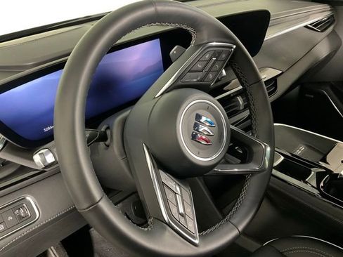 Used 2025 Buick Enclave Preferred image 22