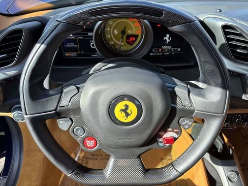 Used 2017 Ferrari 488 Spider image 40