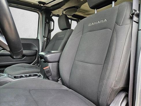 Used 2018 Jeep Wrangler Unlimited Sahara w/ LED Lighting Group image 11