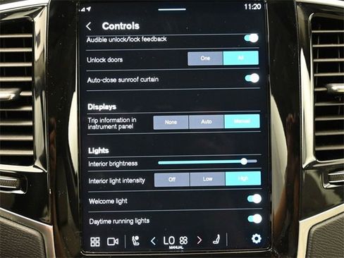 Used 2023 Volvo XC90 B6 Plus w/ Protection Package Premier image 16