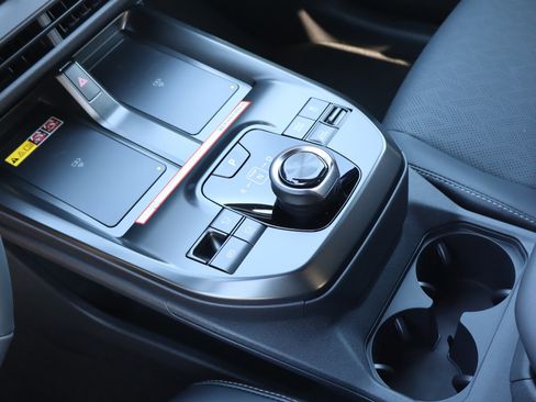 New 2026 Subaru Solterra image 16