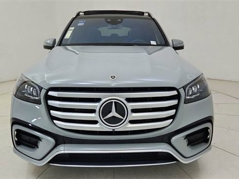 Used 2024 Mercedes-Benz GLS 450 4MATIC image 2