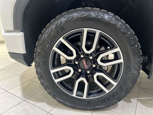New 2026 GMC Sierra 1500 AT4 w/ AT4 Premium Package AWD/4WD image 33