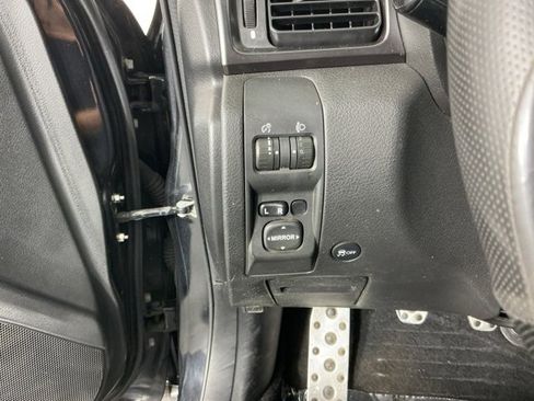 Used 2013 Subaru Impreza WRX STI image 22