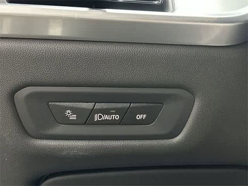 Used 2024 BMW X5 xDrive50e image 19